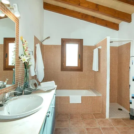 Owl Romeu - 10 Min Walk To The Old Town Villa