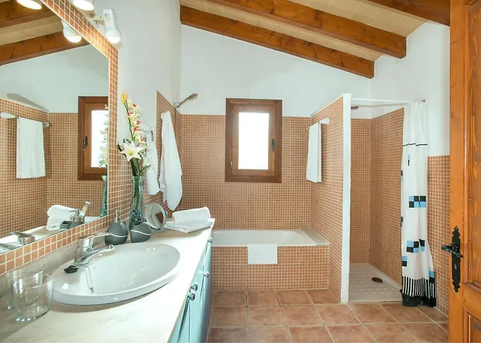 Owl Romeu - 10 Min Walk To The Old Town Villa